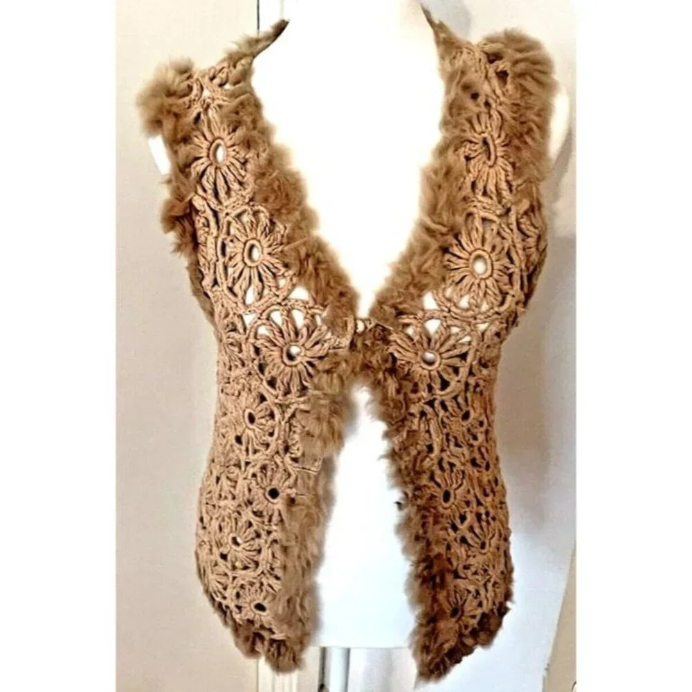Vintage Cozzi Small Boho Crochet Vest Rabbit Fur Trim Western‎ Festival Hipster